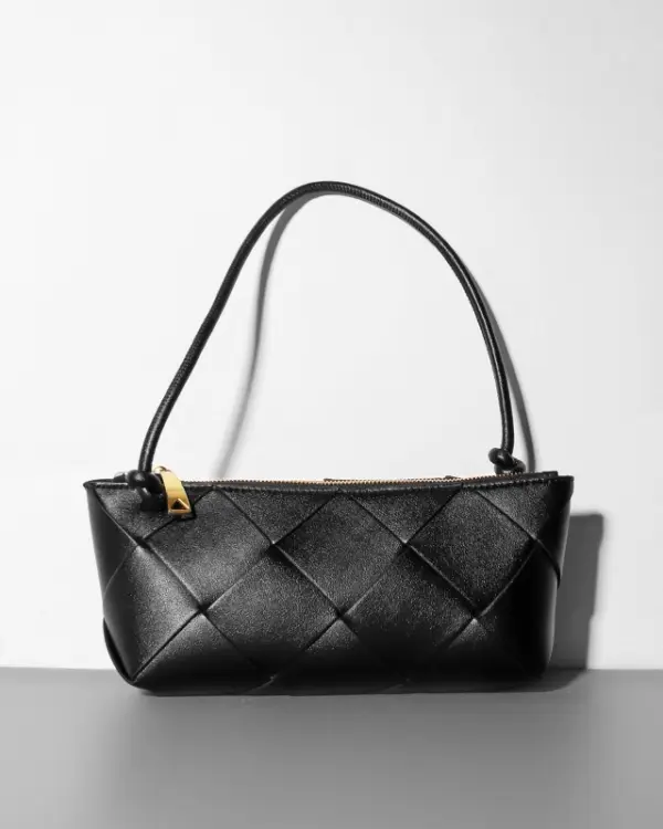 LUCA WOVEN SHOULDER BAG (SHEEP SKIN)